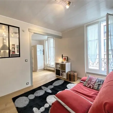 Apartment Coquet Sur Les Hauteurs De Montmartre