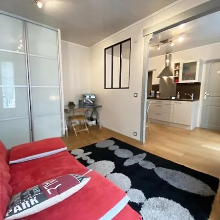 Coquet Sur Les Hauteurs De Montmartre Apartment *