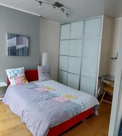 Apartment Coquet Sur Les Hauteurs De Montmartre